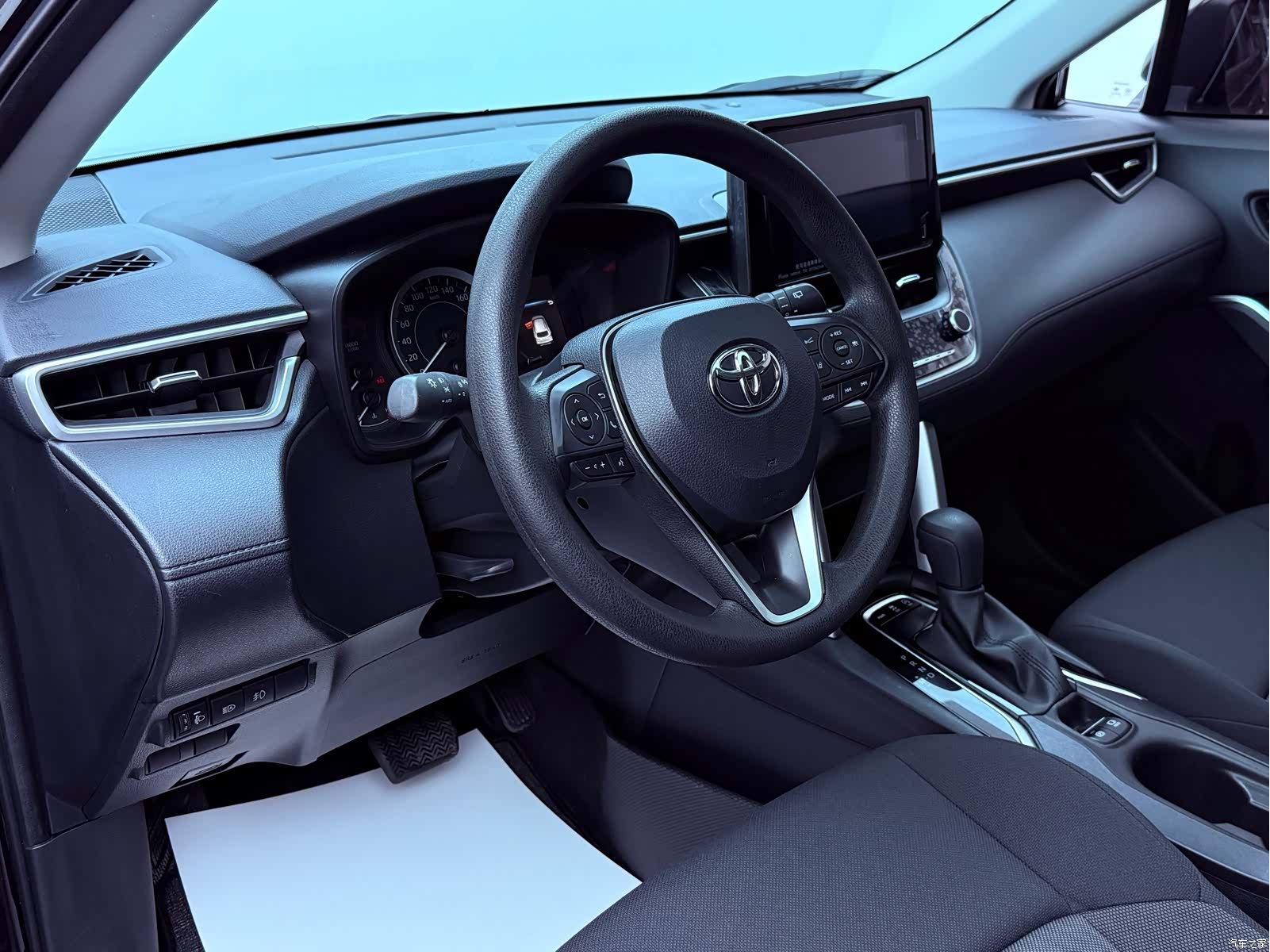 Toyota Frontlander, 2023 9