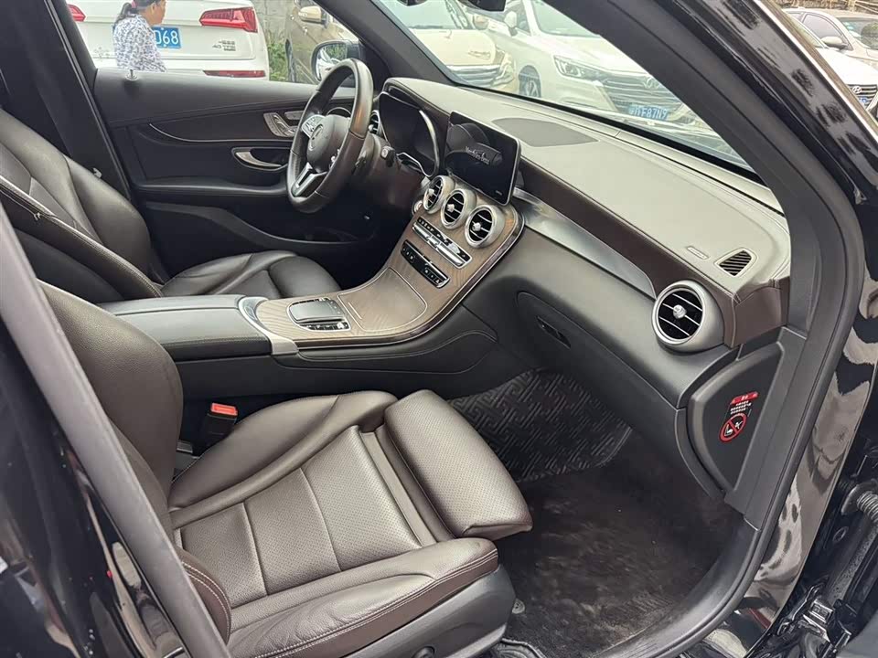 Mercedes-Benz GLC Mercedes-Benz GLC