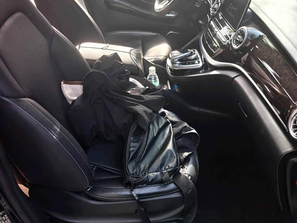 Mercedes-Benz V-class