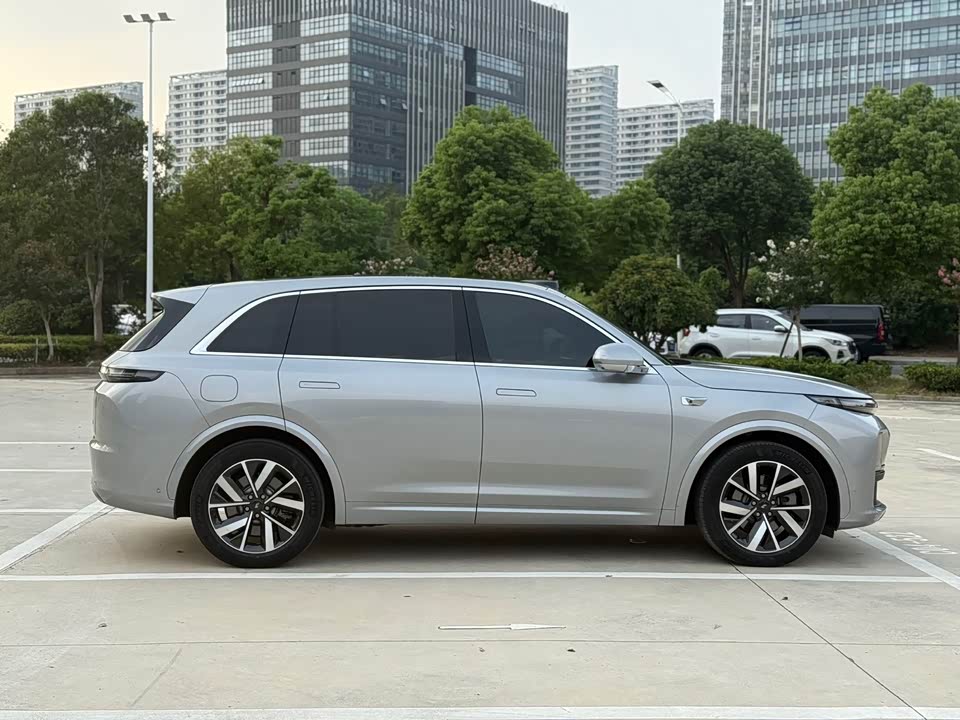 Li Auto Ideal L7