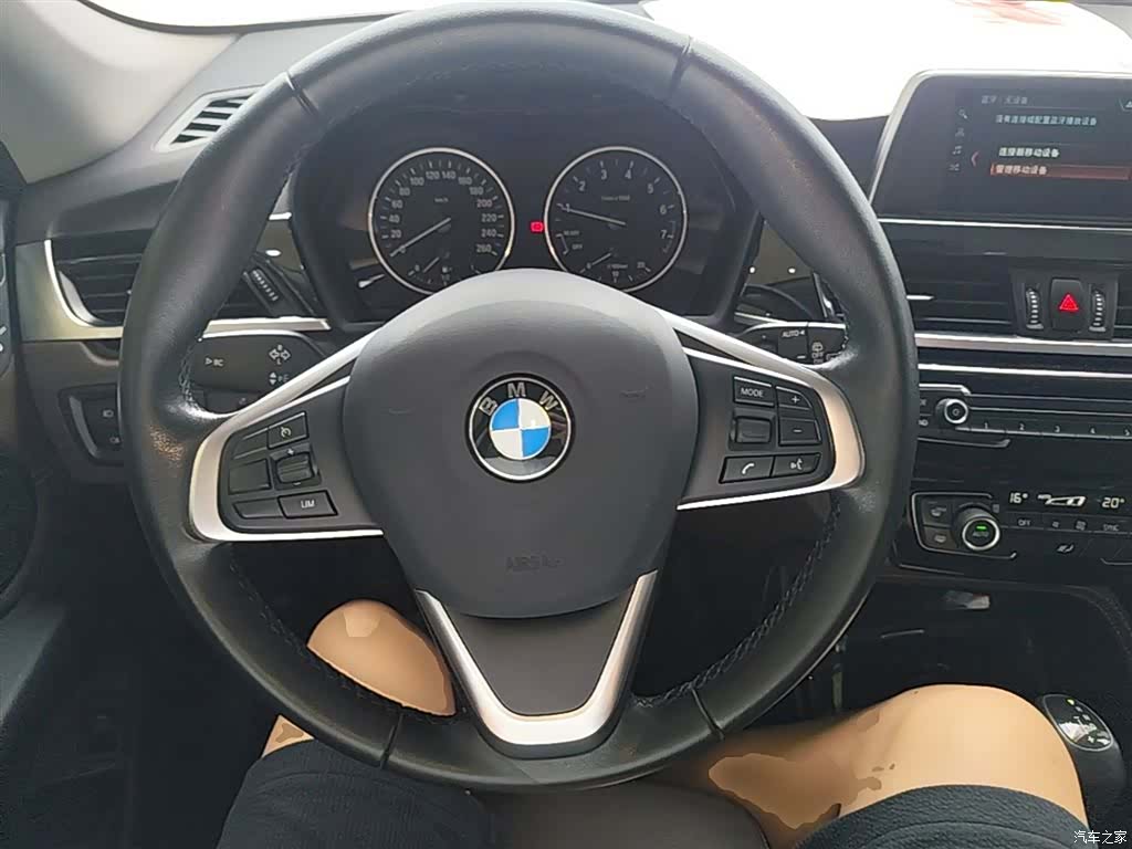BMW X1, 2018 11