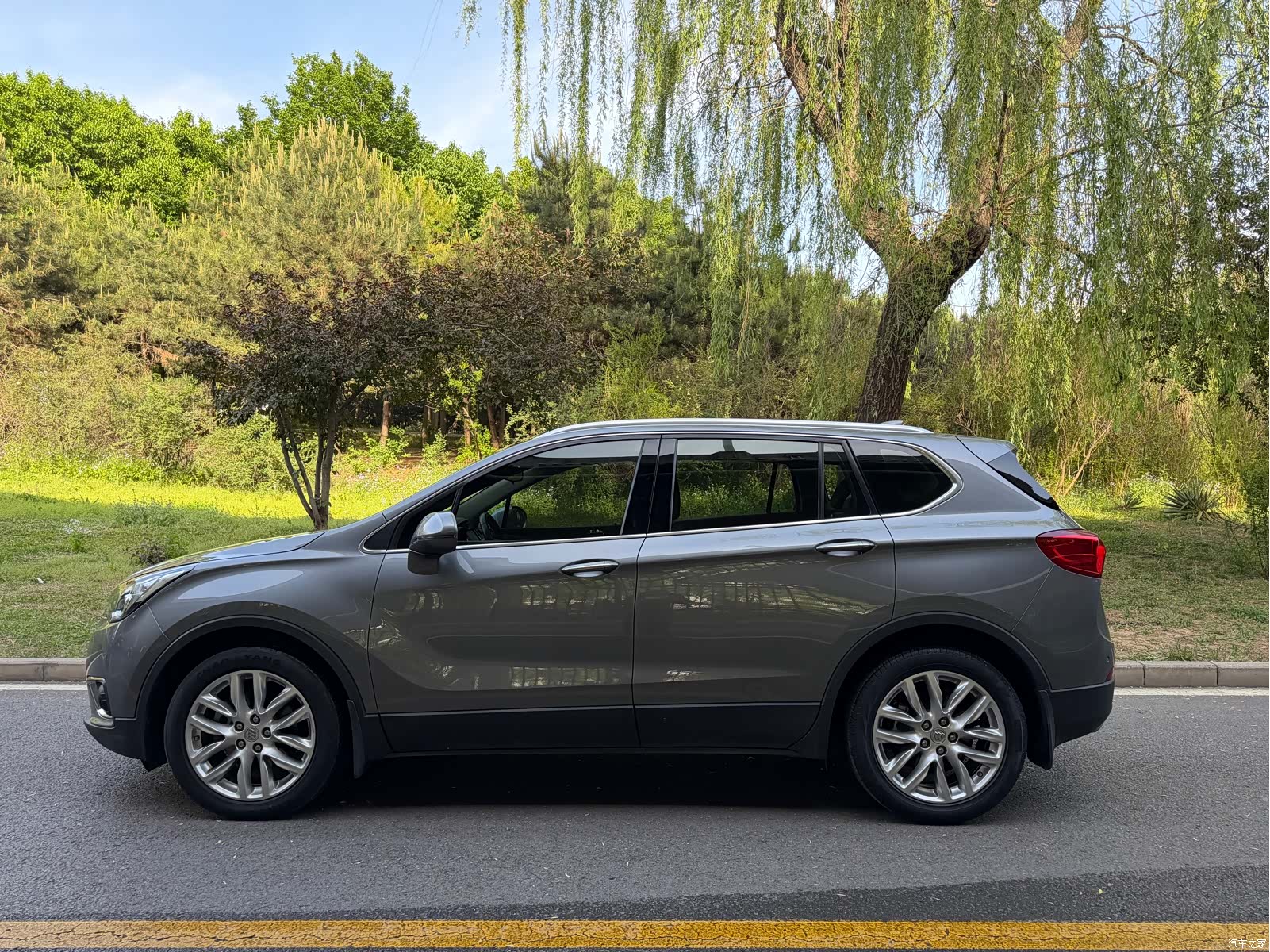 Buick Envision Plus, 2018 3