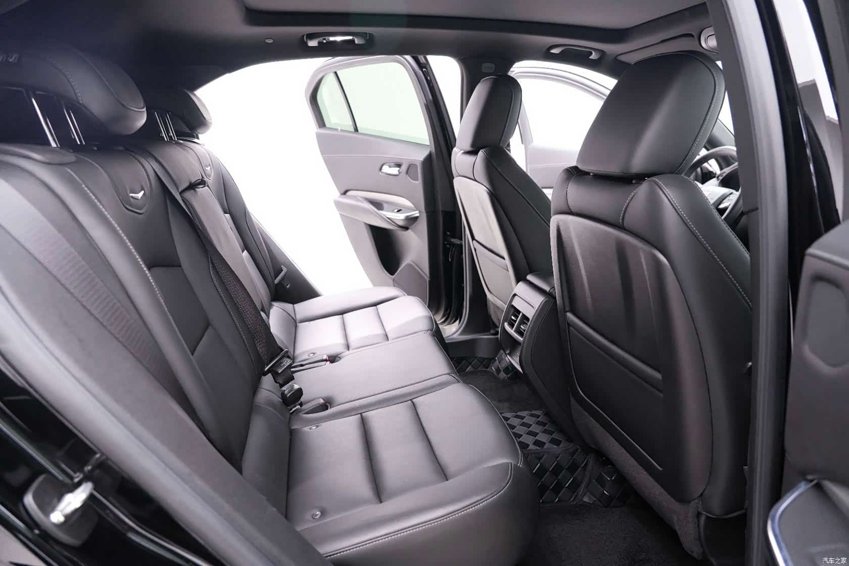 Cadillac XT4, 2023 18
