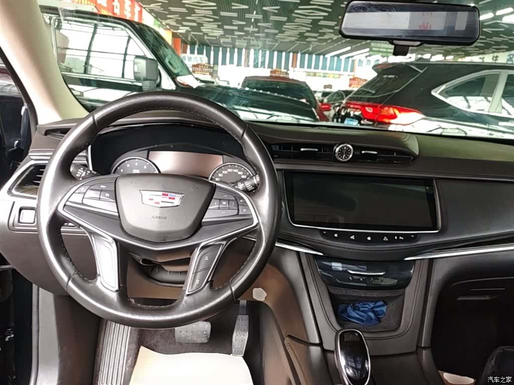 Cadillac XT5, 2019 10