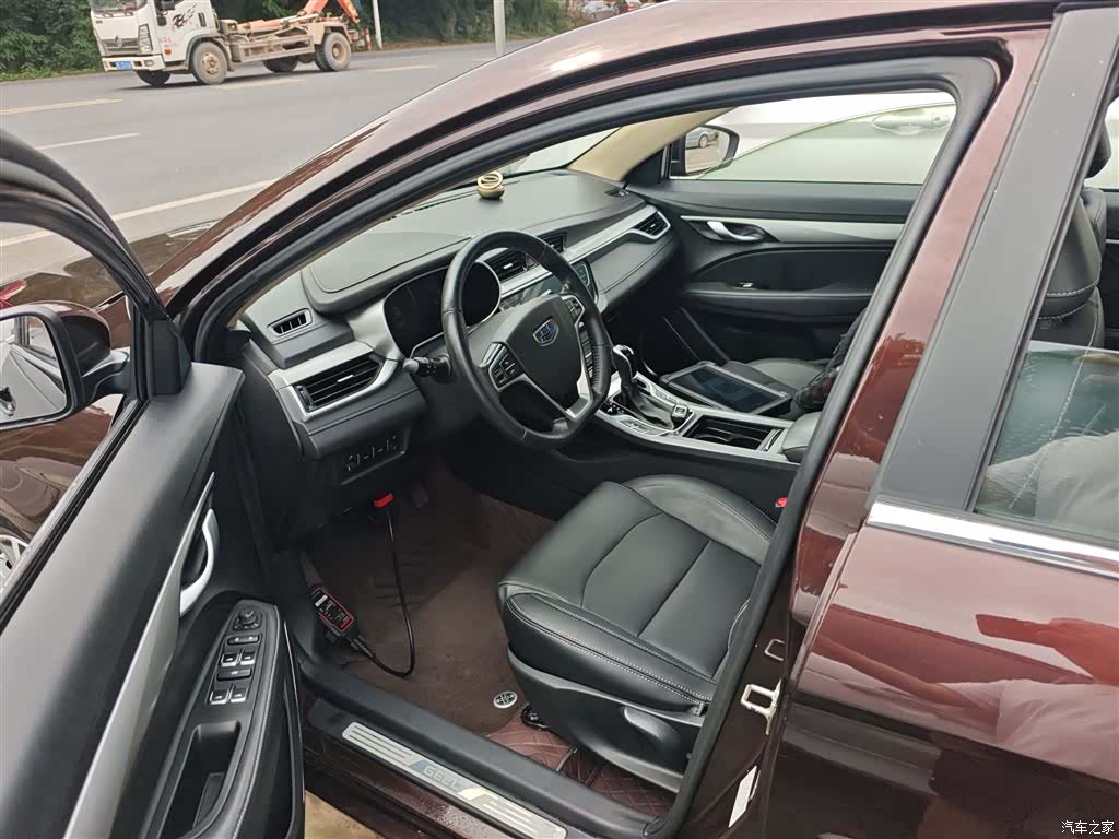 Geely Emgrand, 2018 15