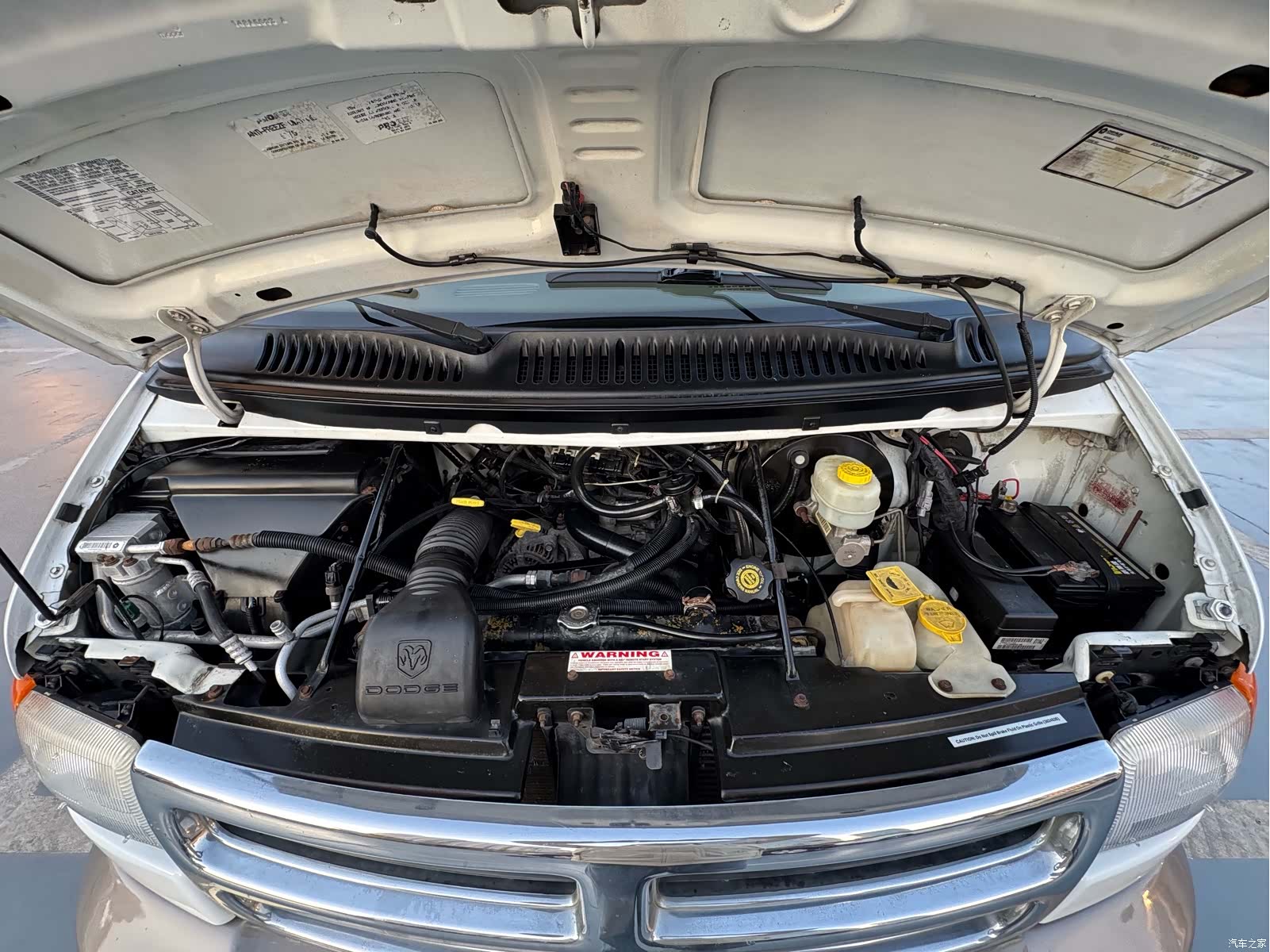 RAM Trucks, 2004 27
