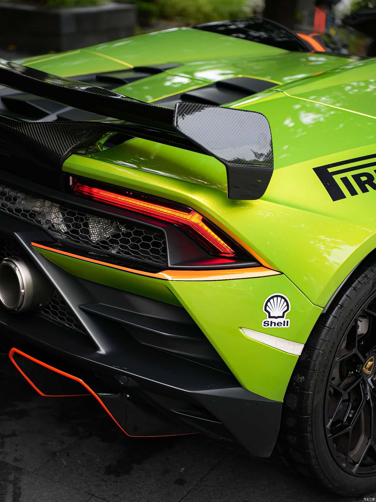 Lamborghini Huracán, 2022 все фото