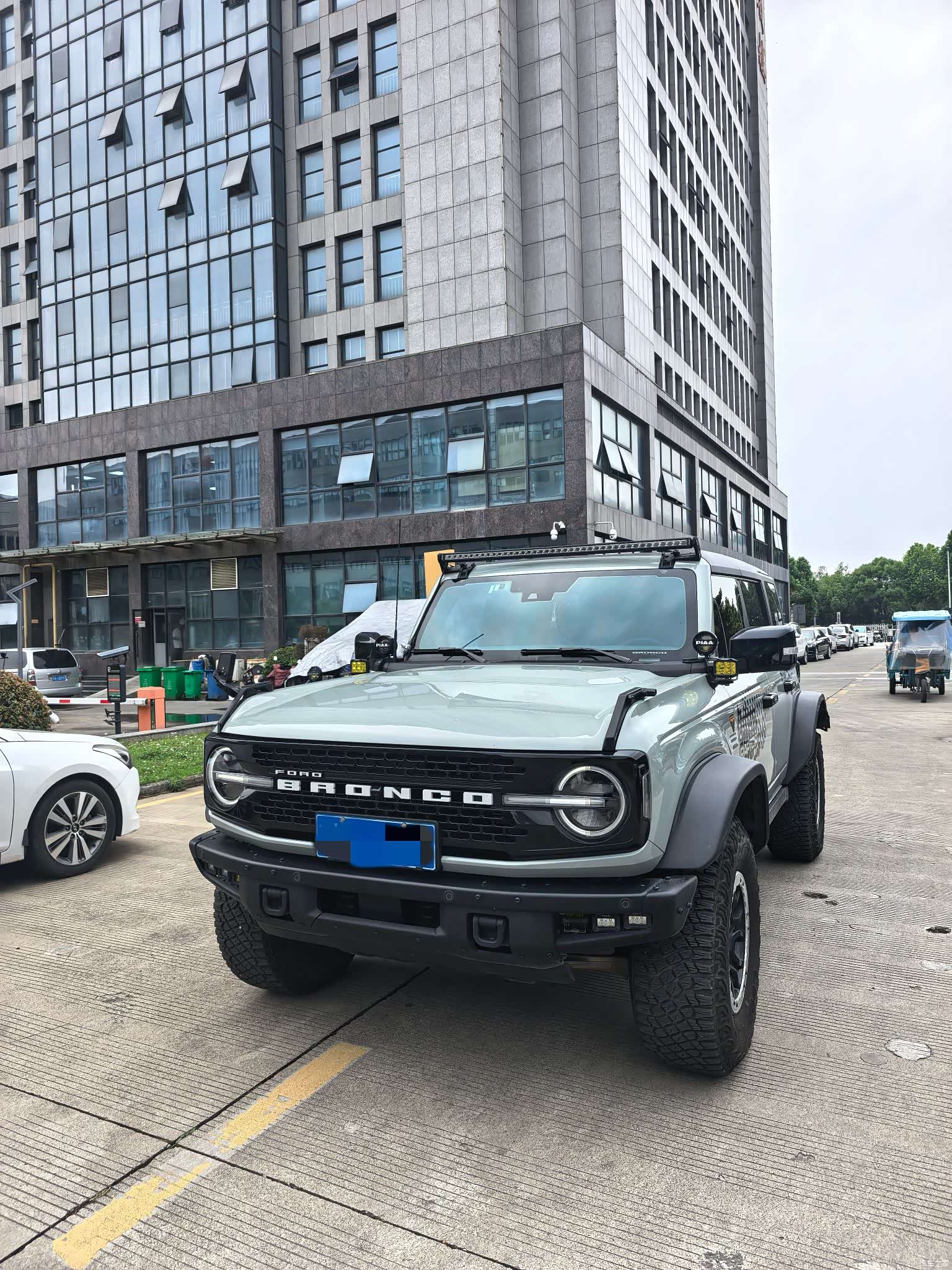 Ford Bronco, 2024 1