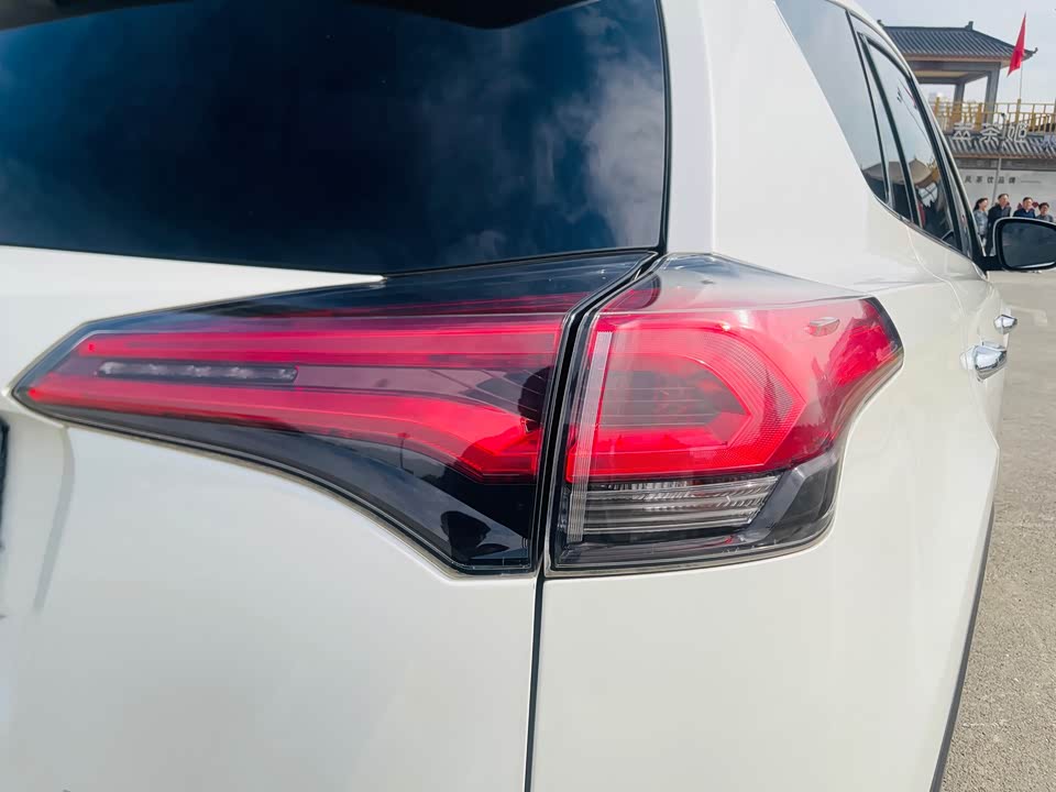 Toyota RAV4 Rongfang