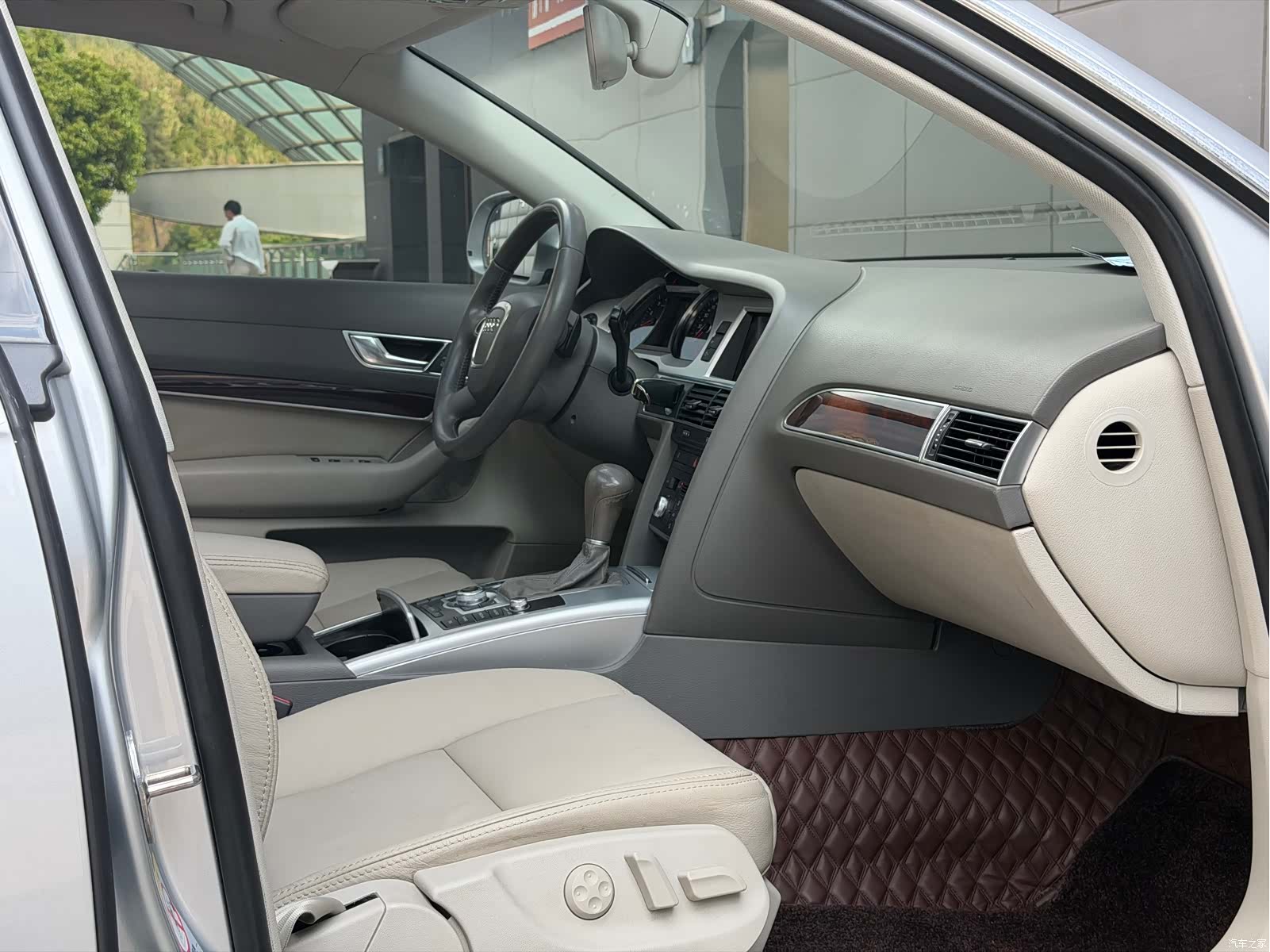 Audi A6L, 2012 13