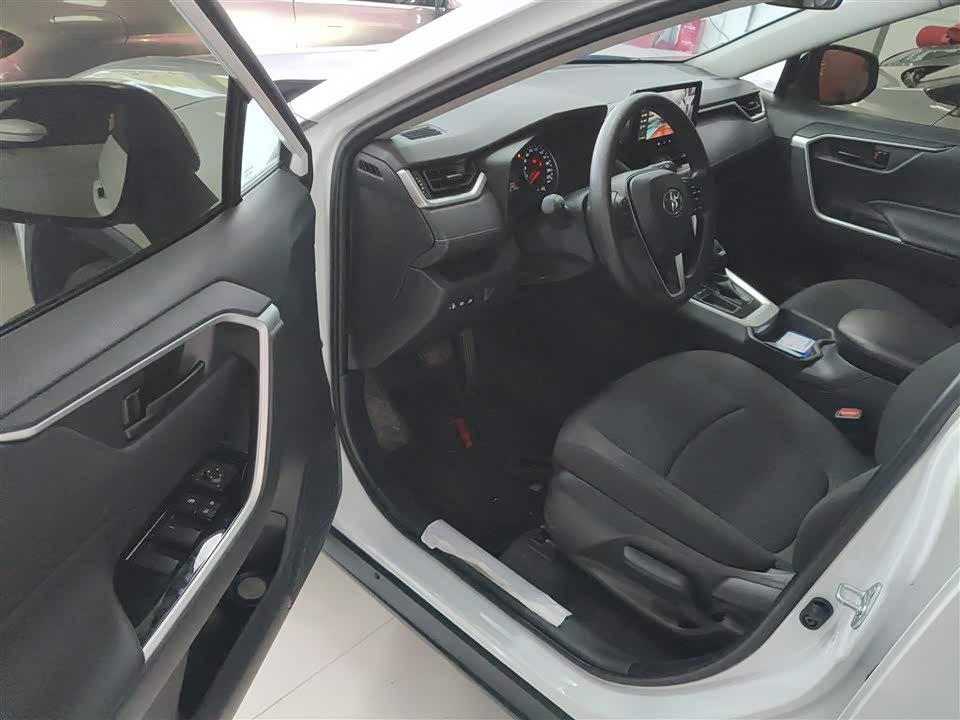 Toyota RAV4 Rongfang