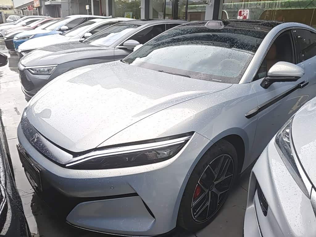 BYD Han L