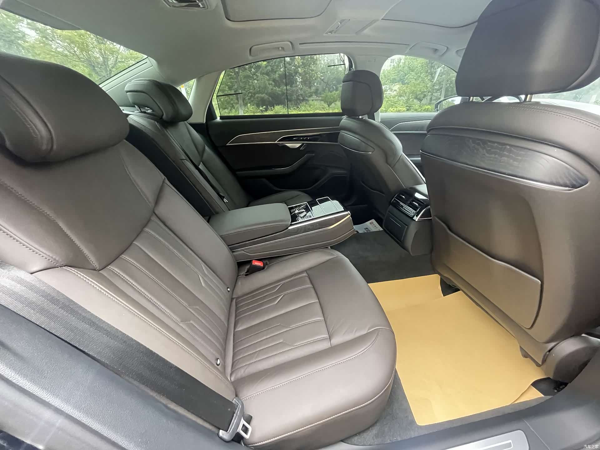 Audi A8L, 2024 7