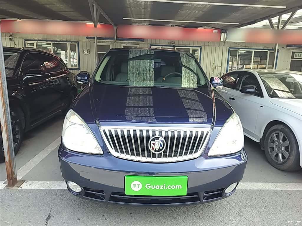 Buick GL8, 2015 3