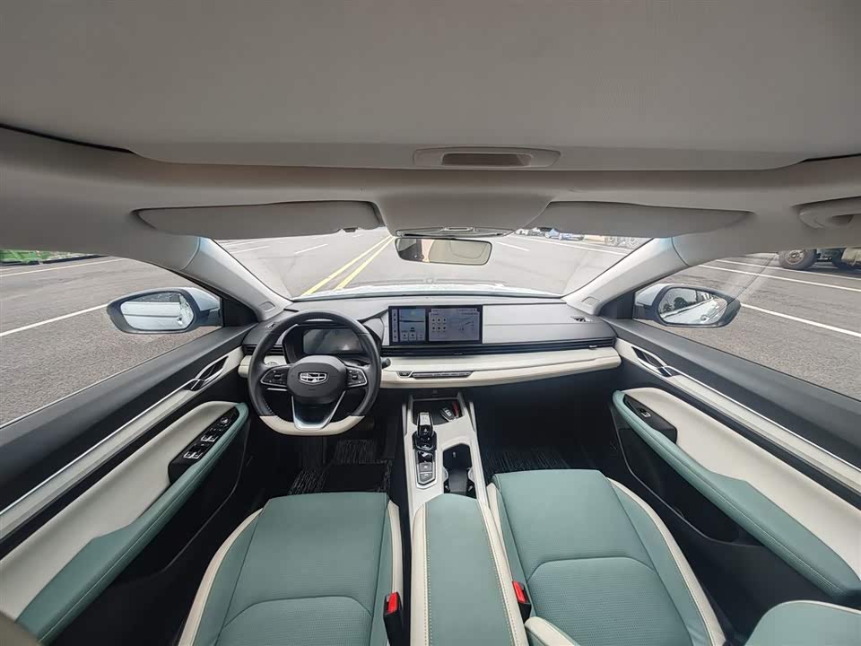 Geely Emgrand L HiP Geely Emgrand L HiP
