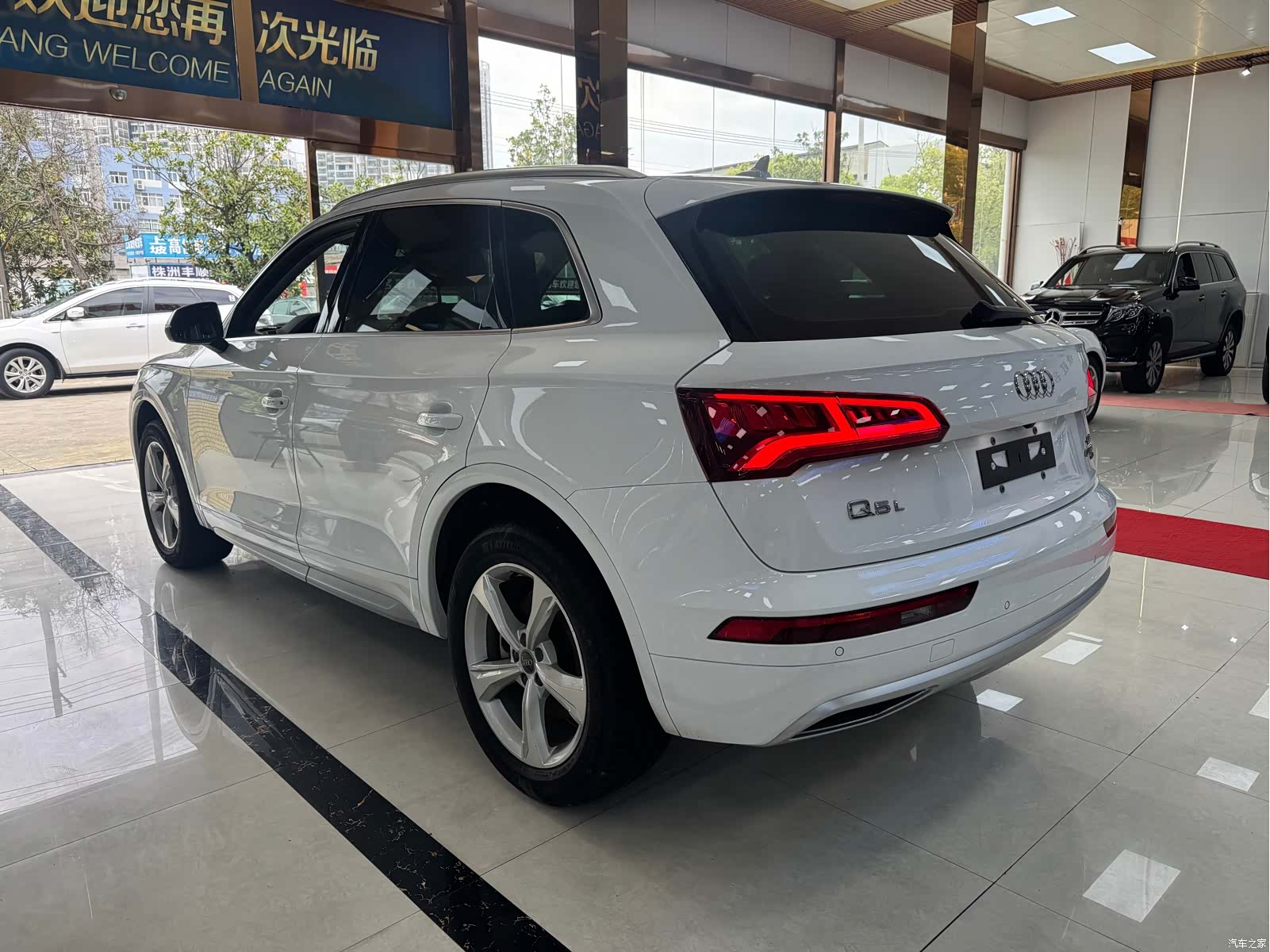Audi Q5L, 2021 10