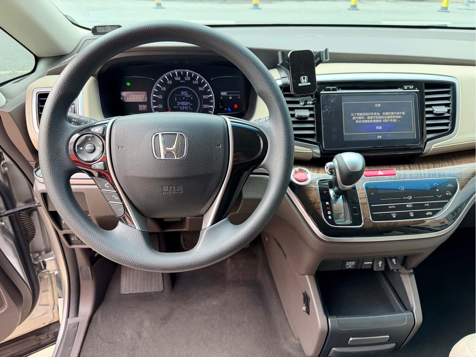 Honda Odyssey, 2016 все фото