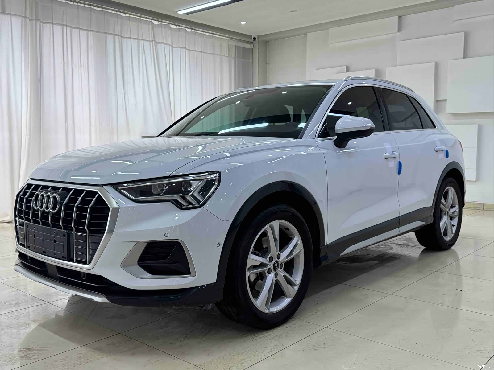 Audi Q3, 2021 1
