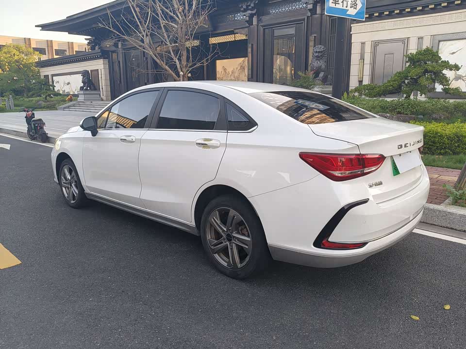 BAIC Beijing EU5