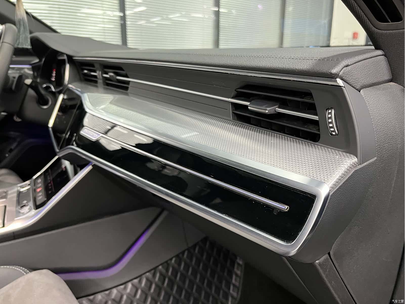 Audi A6L, 2021 21