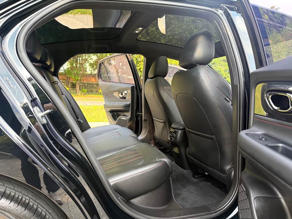 Trumpchi Shadow Leopard