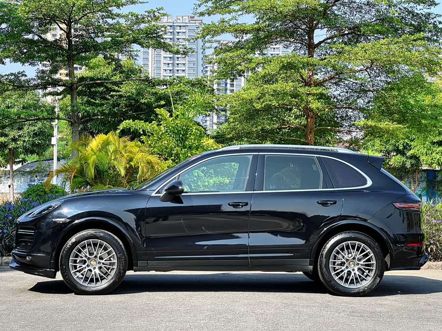 Porsche Cayenne 2012, фото 4