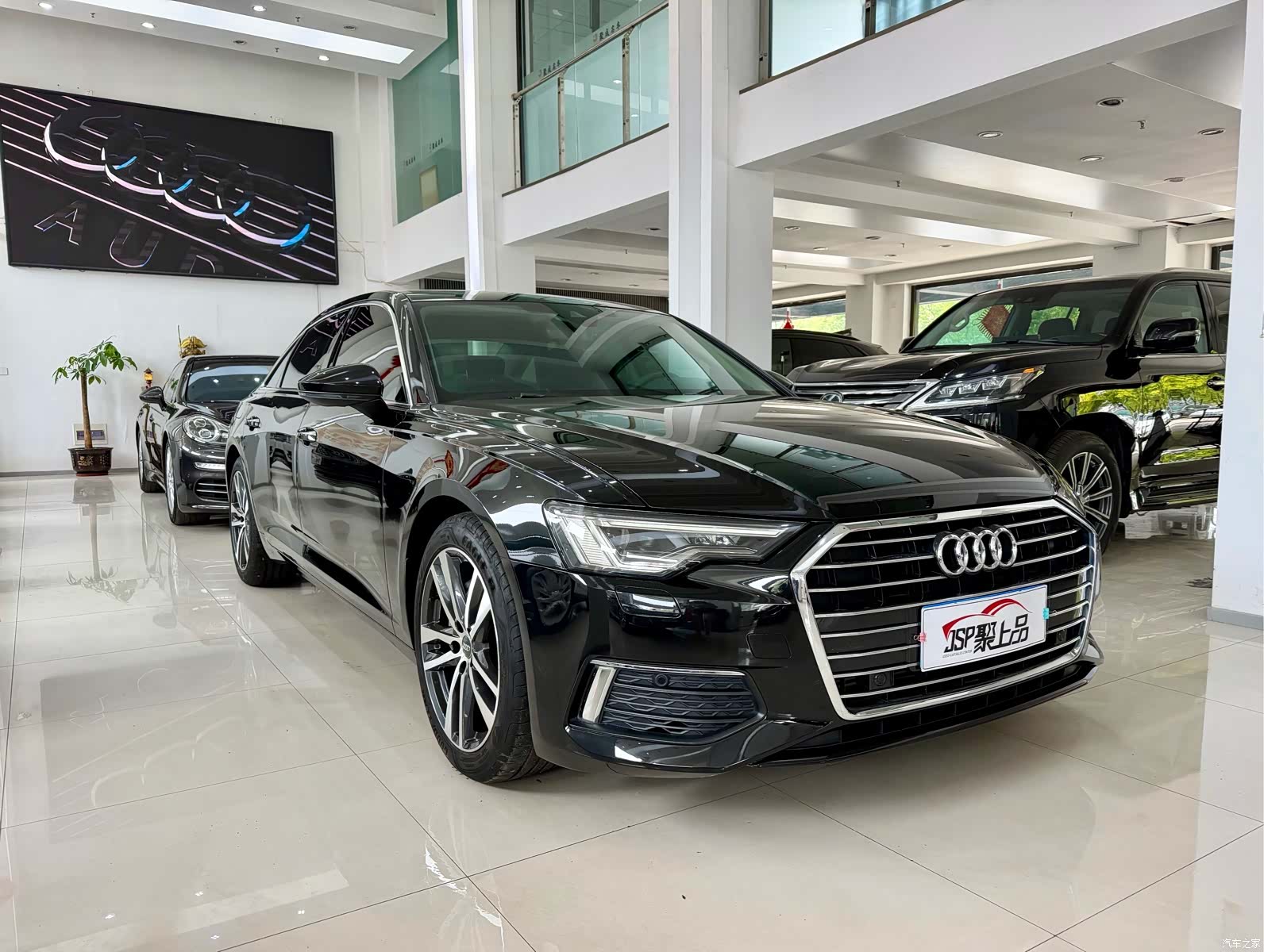 Audi A6L, 2021 3