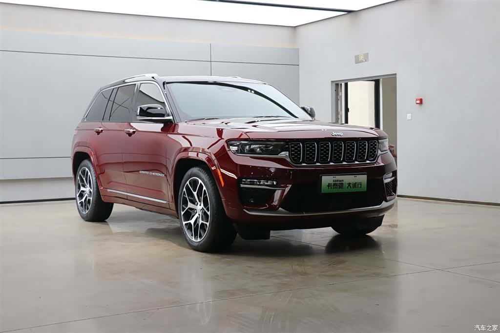 Jeep Grand Cherokee, 2023 26