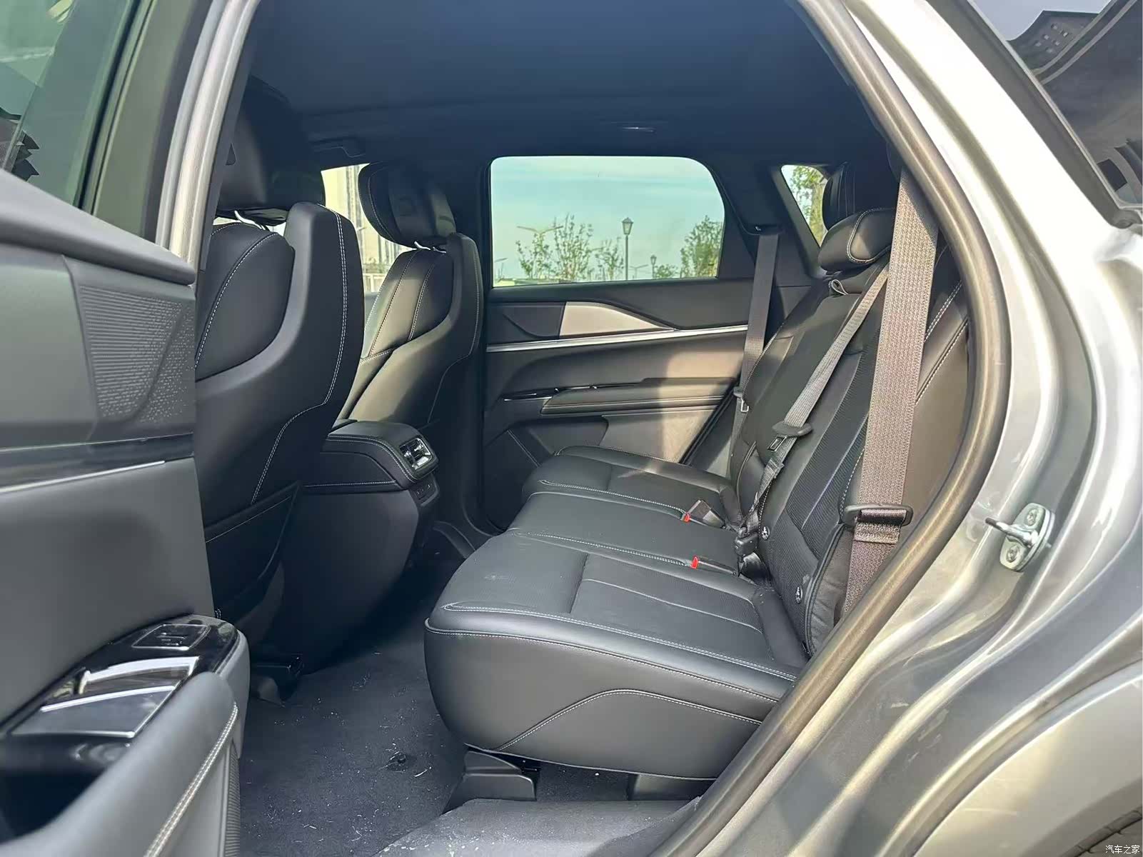 Cadillac XT5, 2026 все фото