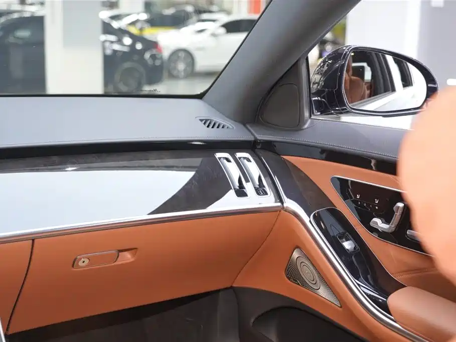 Mercedes-Benz Maybach S-class