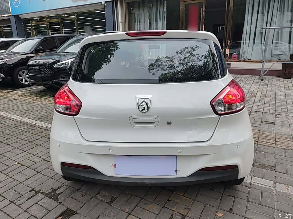 Wuling 310, 2017 6