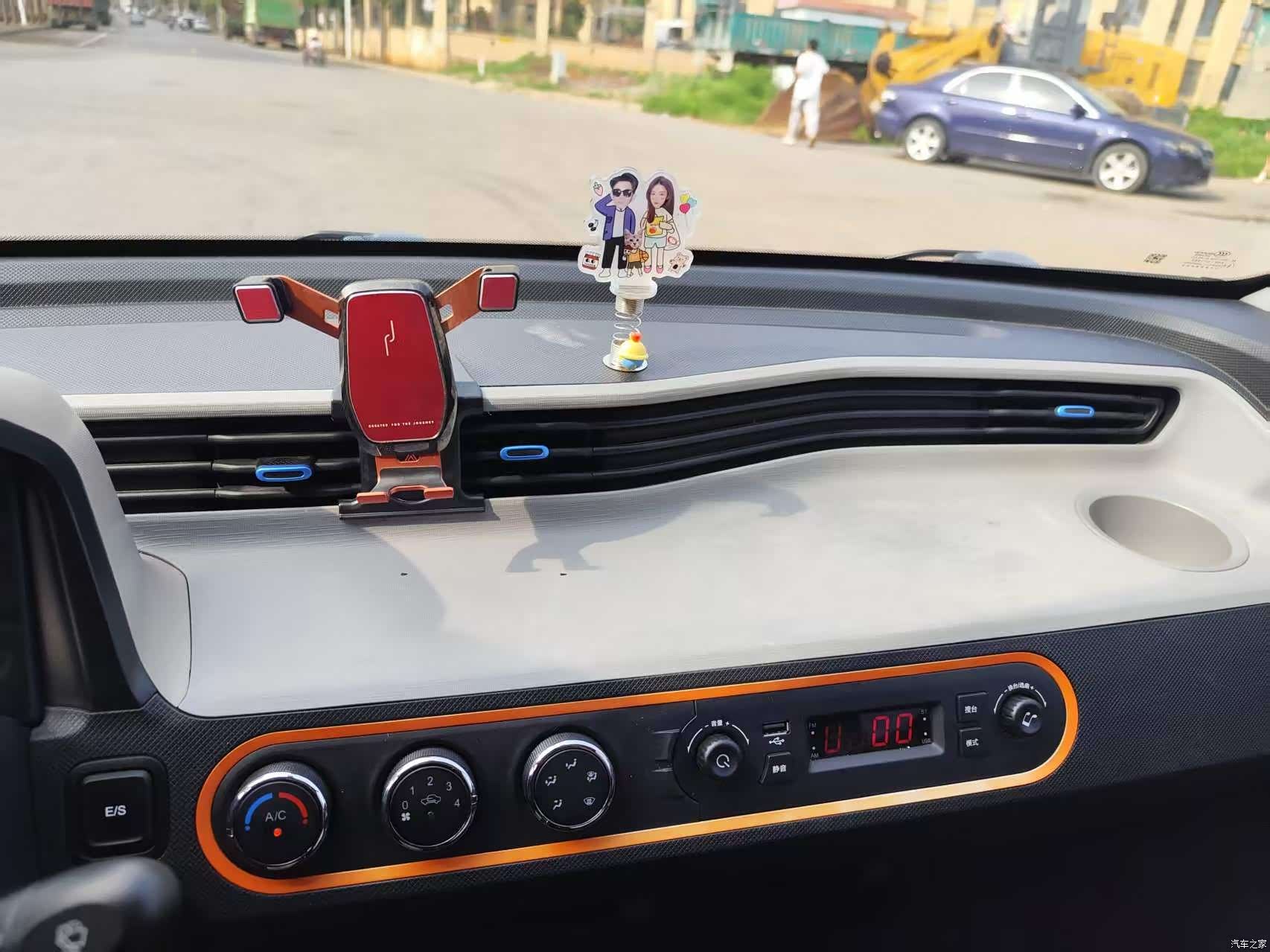 Wuling MINIEV, 2021 10