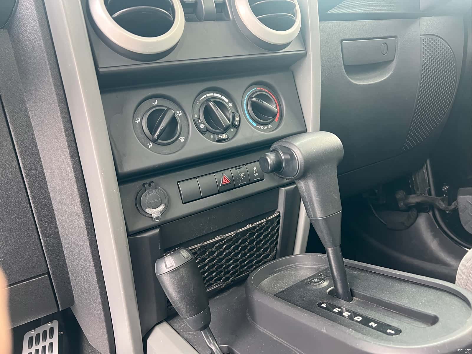 Jeep Wrangler, 2011 15
