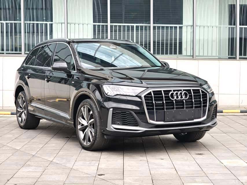 Audi Q7, 2023 3