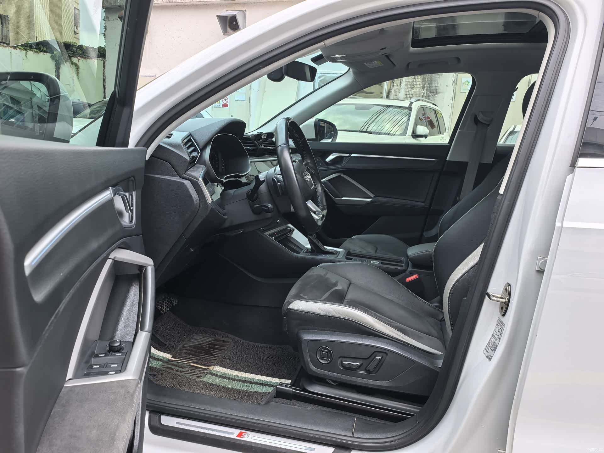 Audi Q3, 2020 4