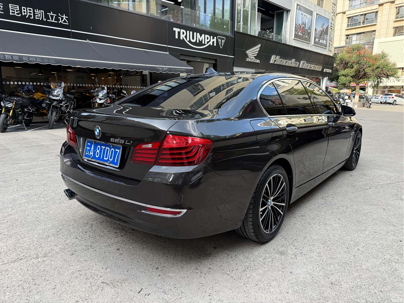 BMW 5 Series, 2016 все фото