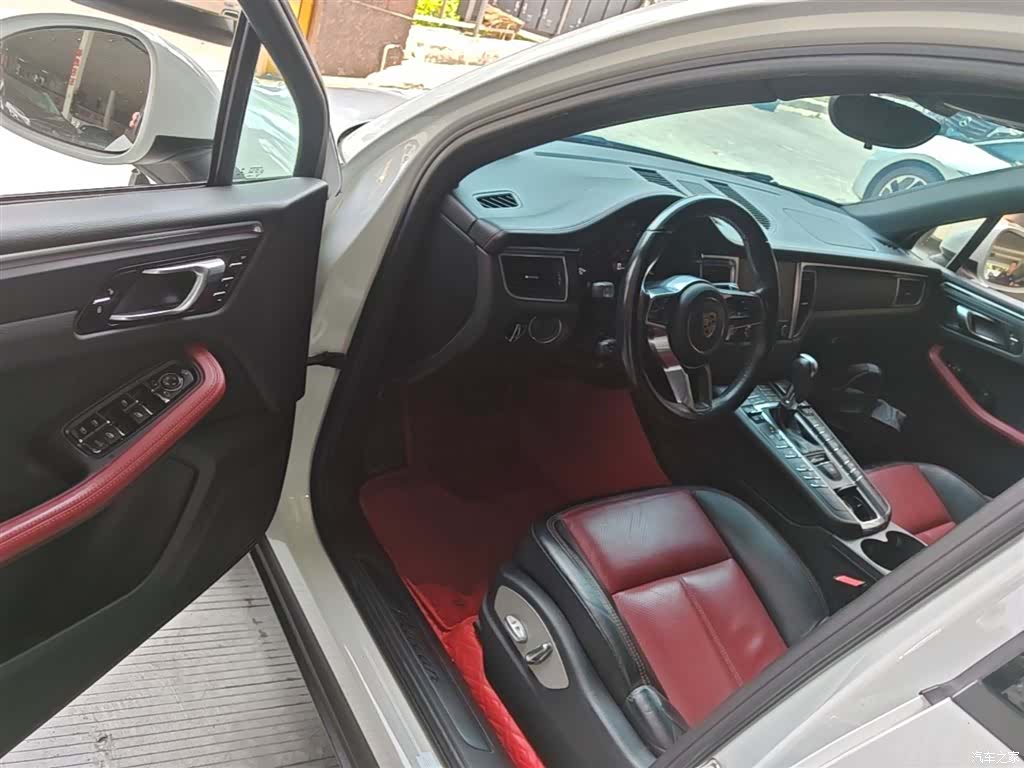 Porsche Macan, 2017 16