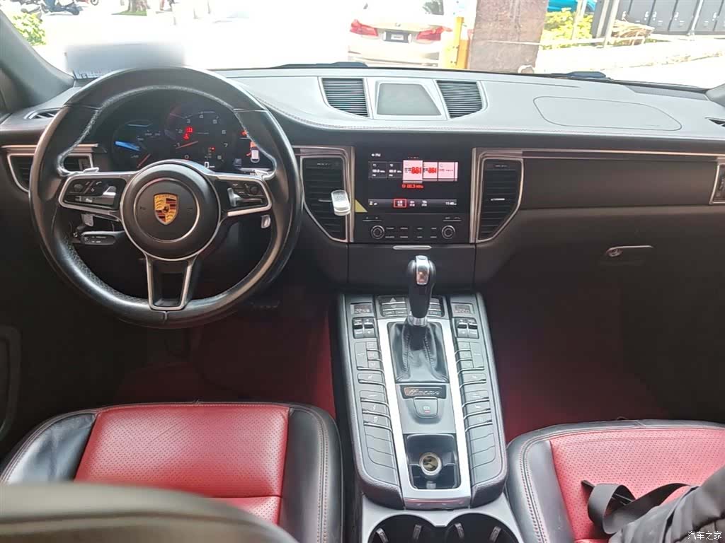 Porsche Macan, 2017 10