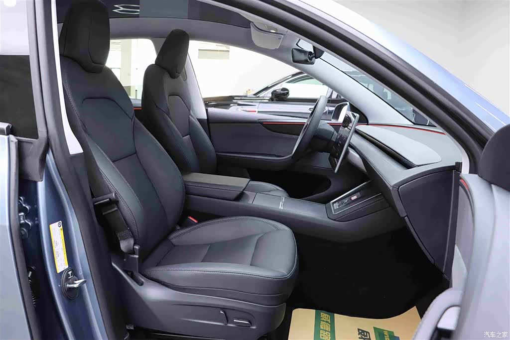 Tesla Model Y, 2025 18