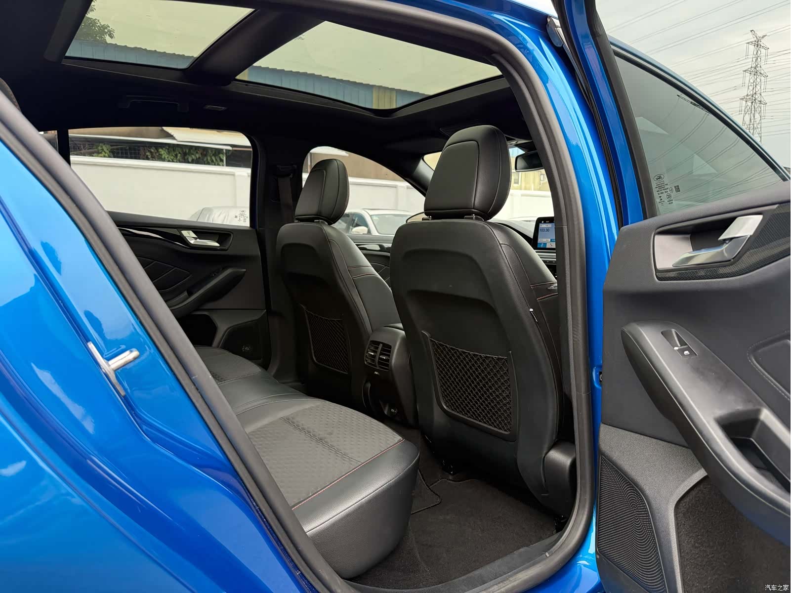 Ford Focus, 2019 24