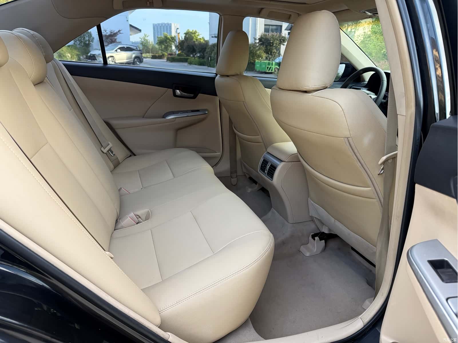 Toyota Camry, 2012 12