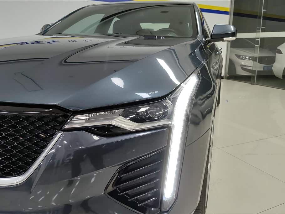 Cadillac CT4