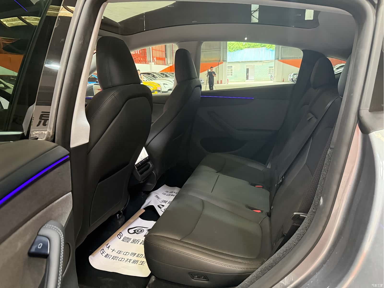 Tesla Model Y, 2026 все фото