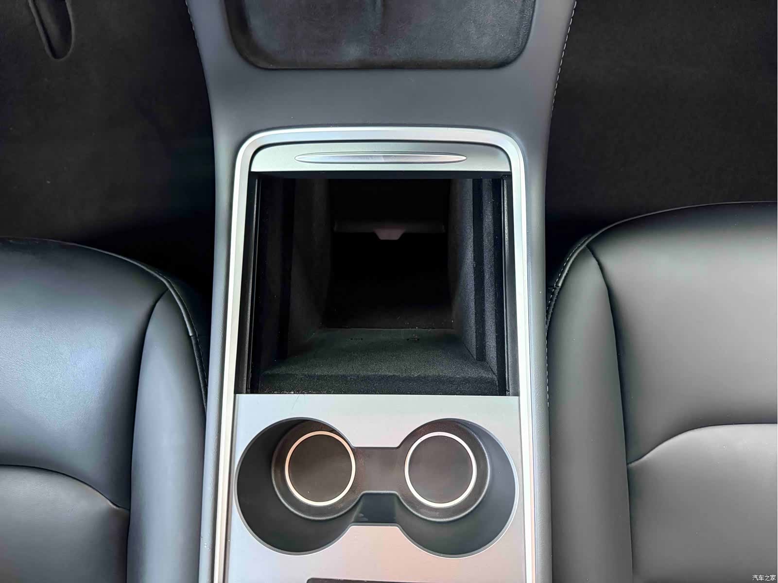 Tesla Model Y, 2022 9