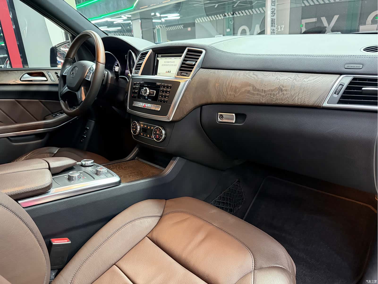 Mercedes-Benz GL-Class, 2015 23