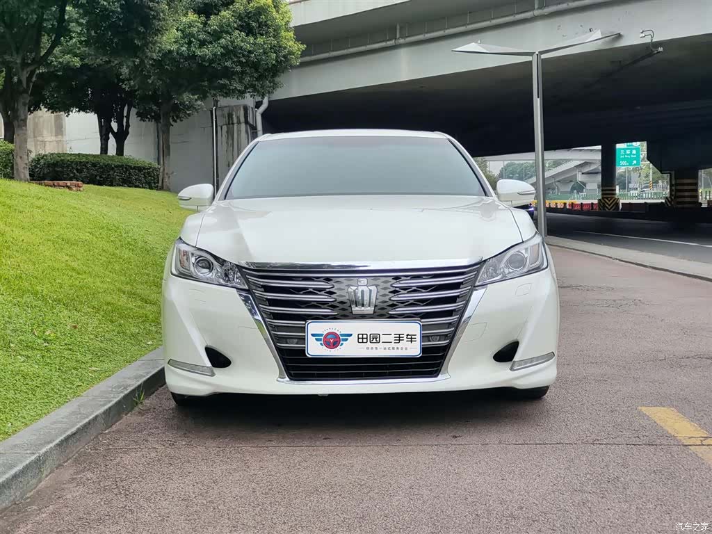 Toyota Crown, 2016 2