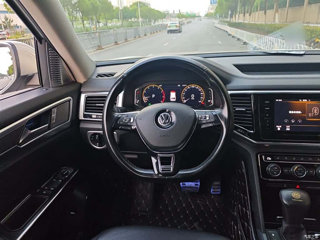 Volkswagen Teramont, 2020 11
