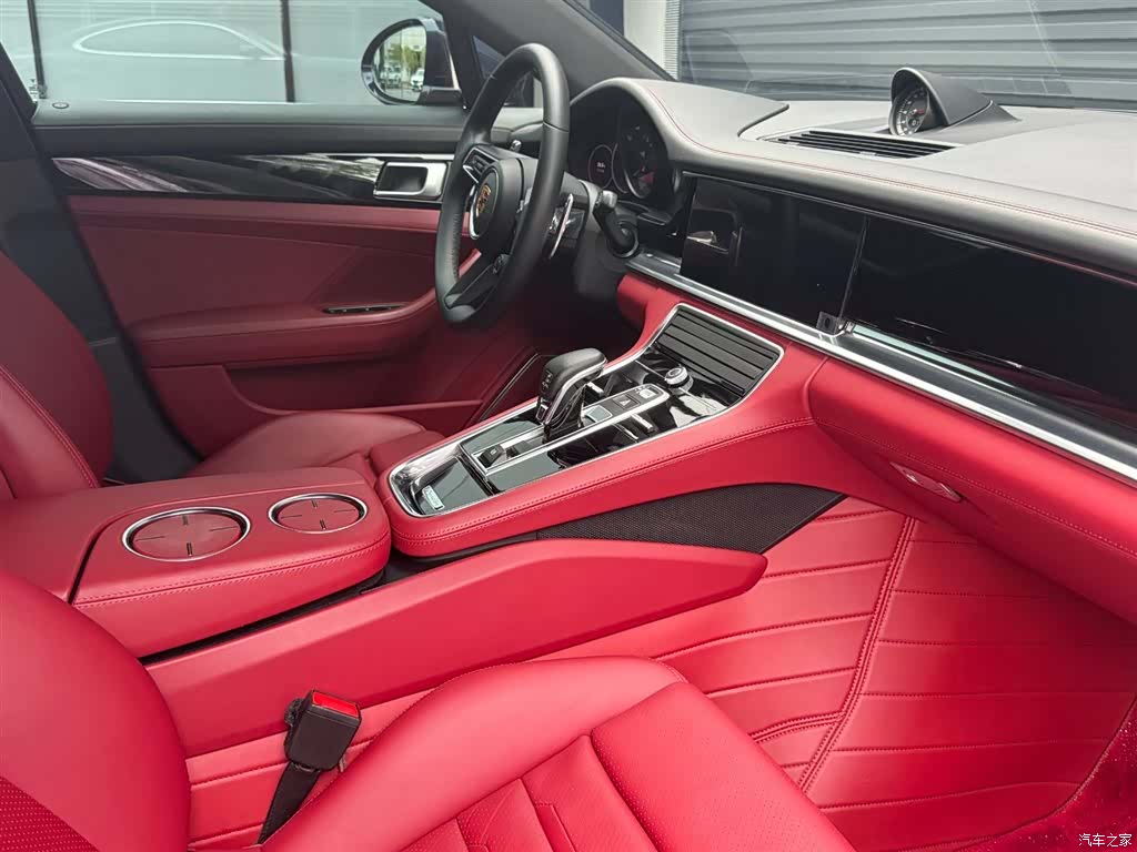 Porsche Panamera, 2022 12