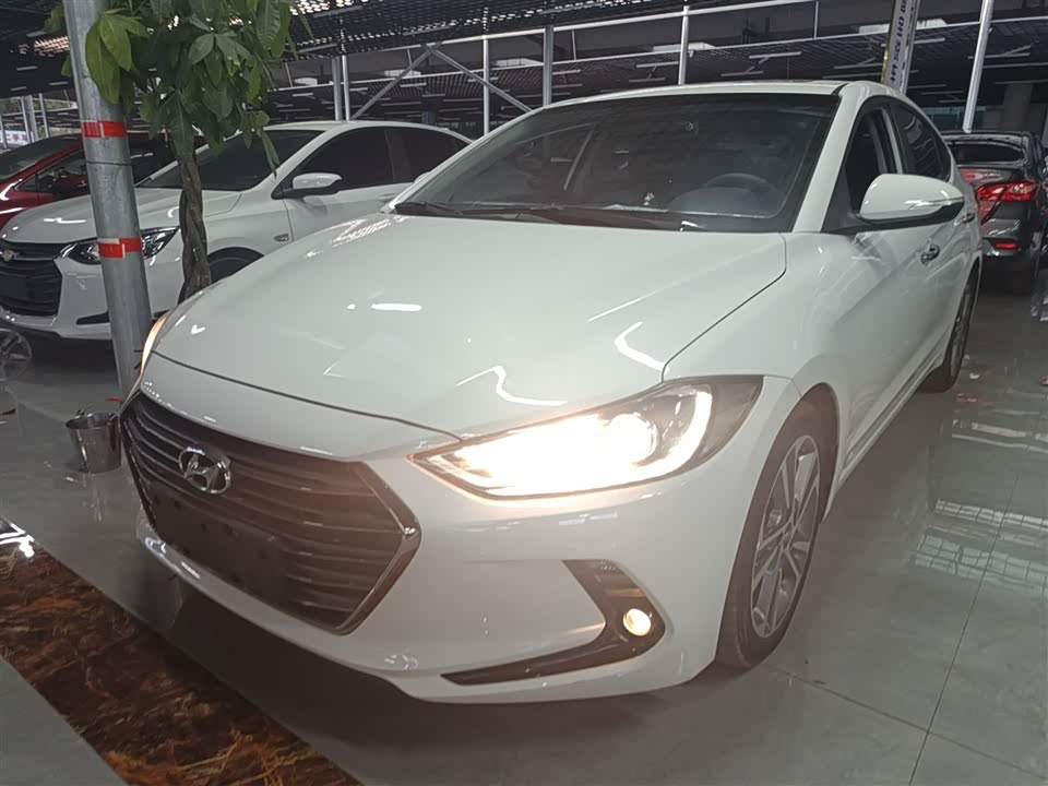 Hyundai Lead