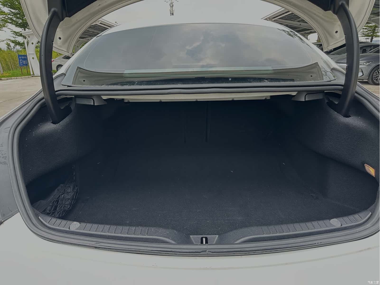 Mercedes-Benz C-Class, 2019 8